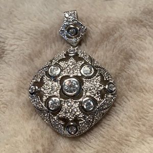 Gorgeous Sterling silver CZ pendant
